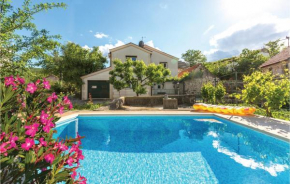 Lovely Home In Slivno